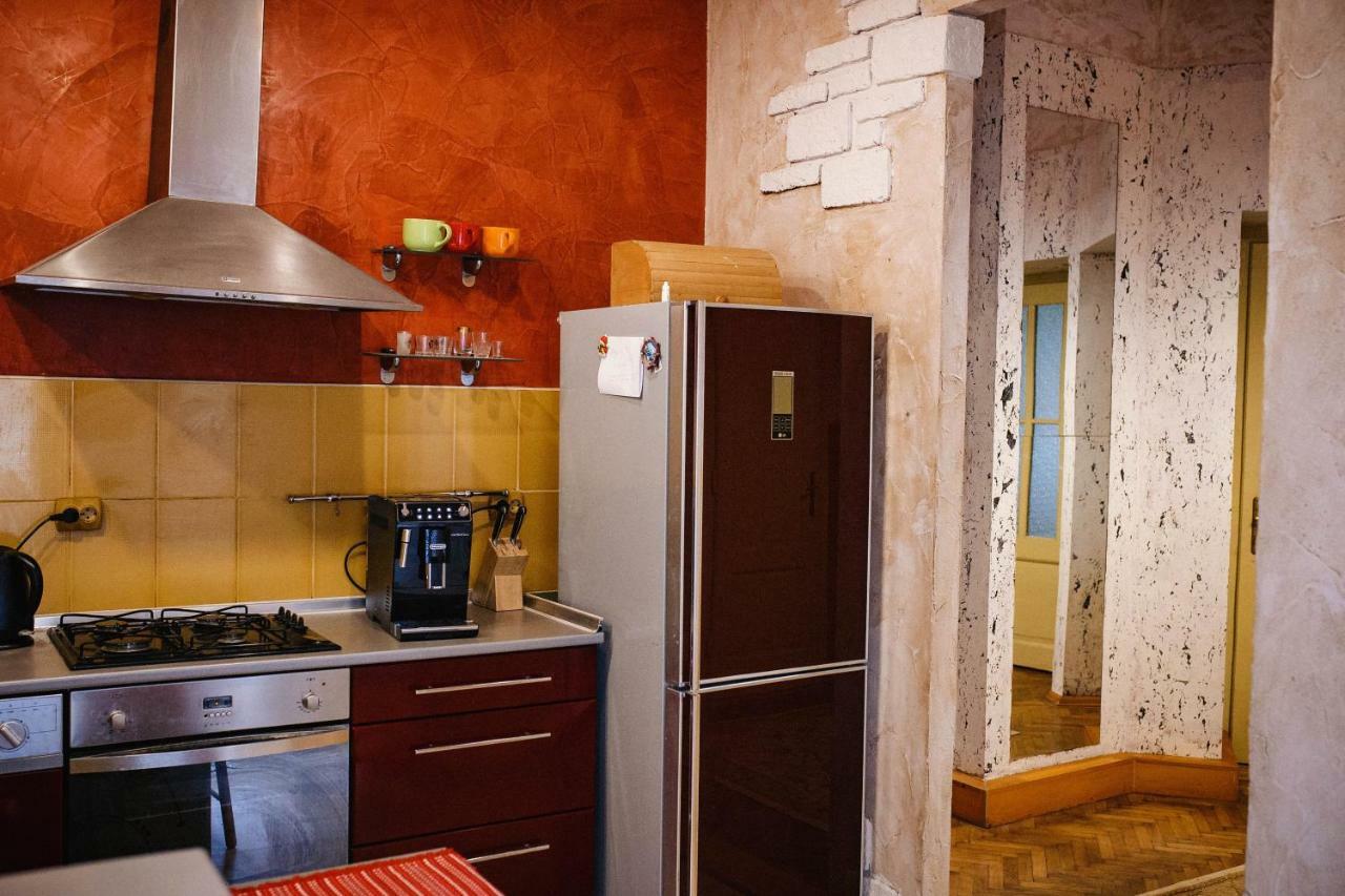 Historical Center Apartman Ungvár Kültér fotó