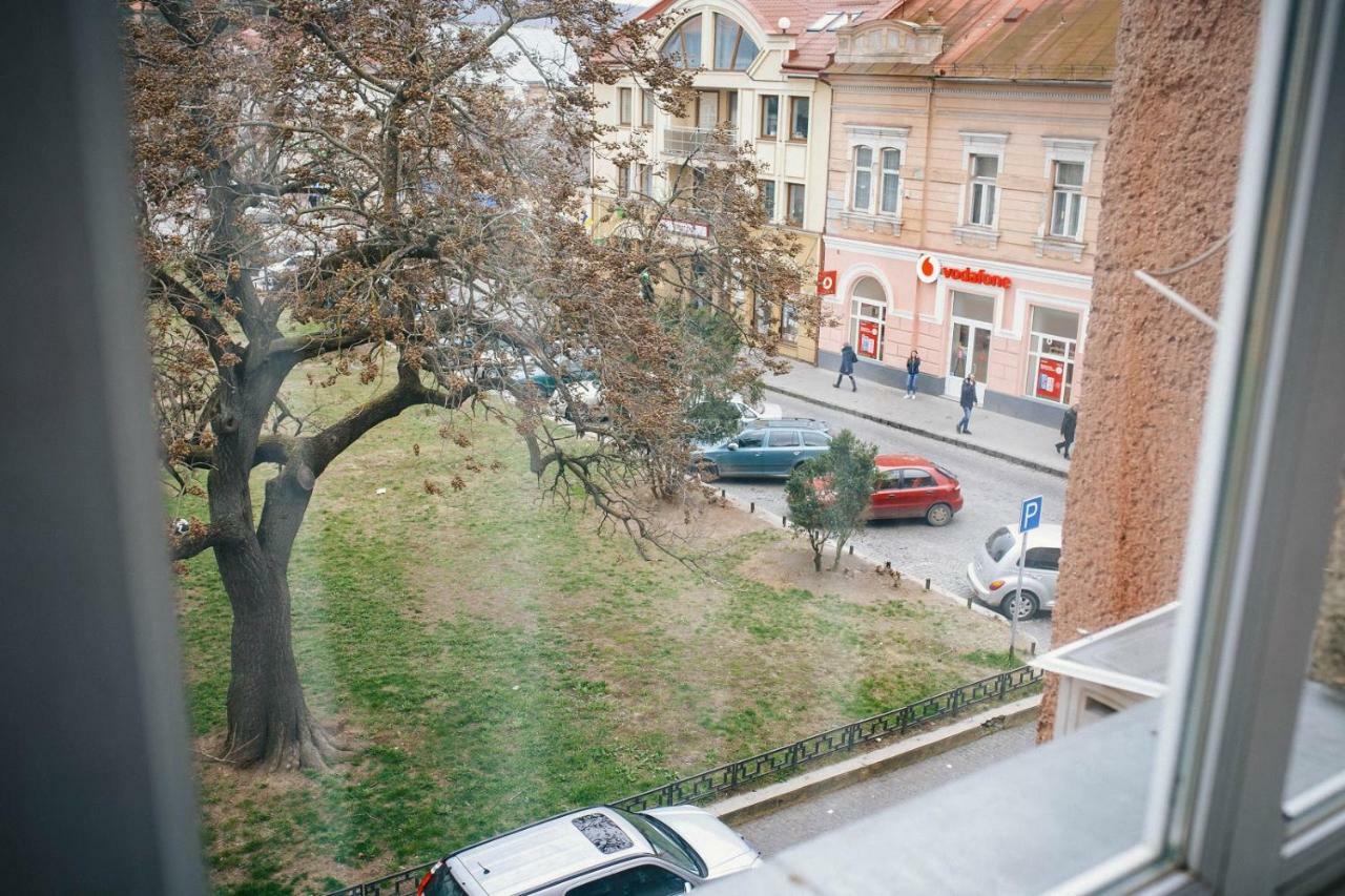 Historical Center Apartman Ungvár Kültér fotó
